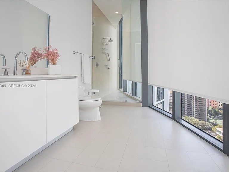 2821 S Bayshore Dr #20D — Photo 21