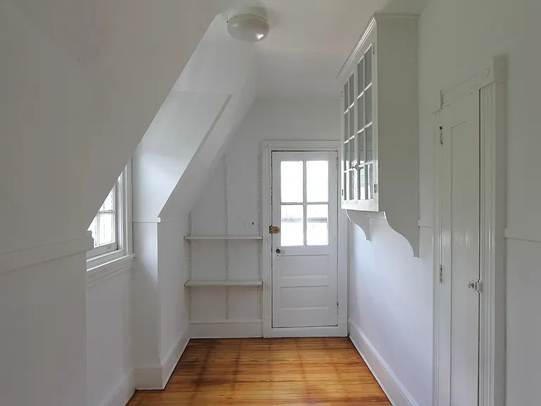 6333 Greene St — Photo 5
