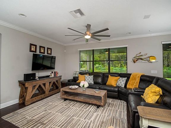 5th image of 13314 Batten Ln
