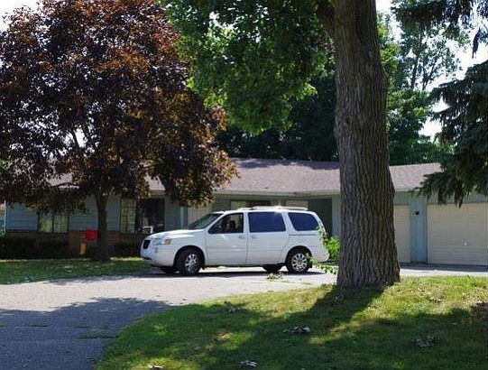 1st image of 850 Hardwick Dr SE