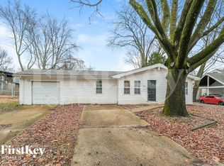 979 Dawnview Dr, Florissant, MO