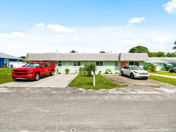 8585 SE Lyons Road, Hobe Sound, FL 33455