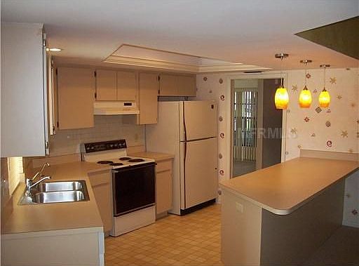 4th image of 16603 Plum Rose Ct