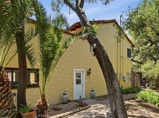 736 Crater Oak Dr, Calabasas, CA 91302
