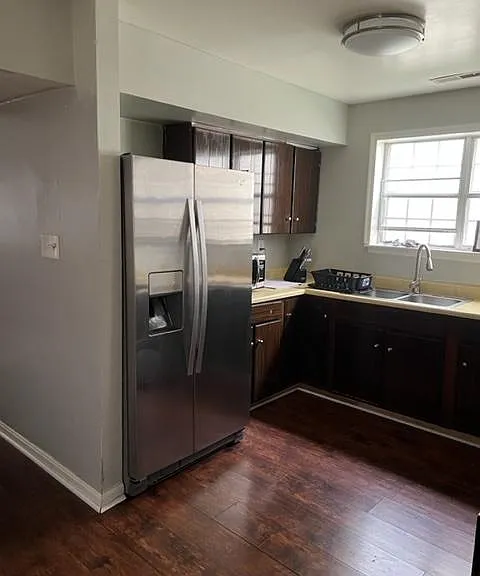 Laburnum Rd — Photo 2