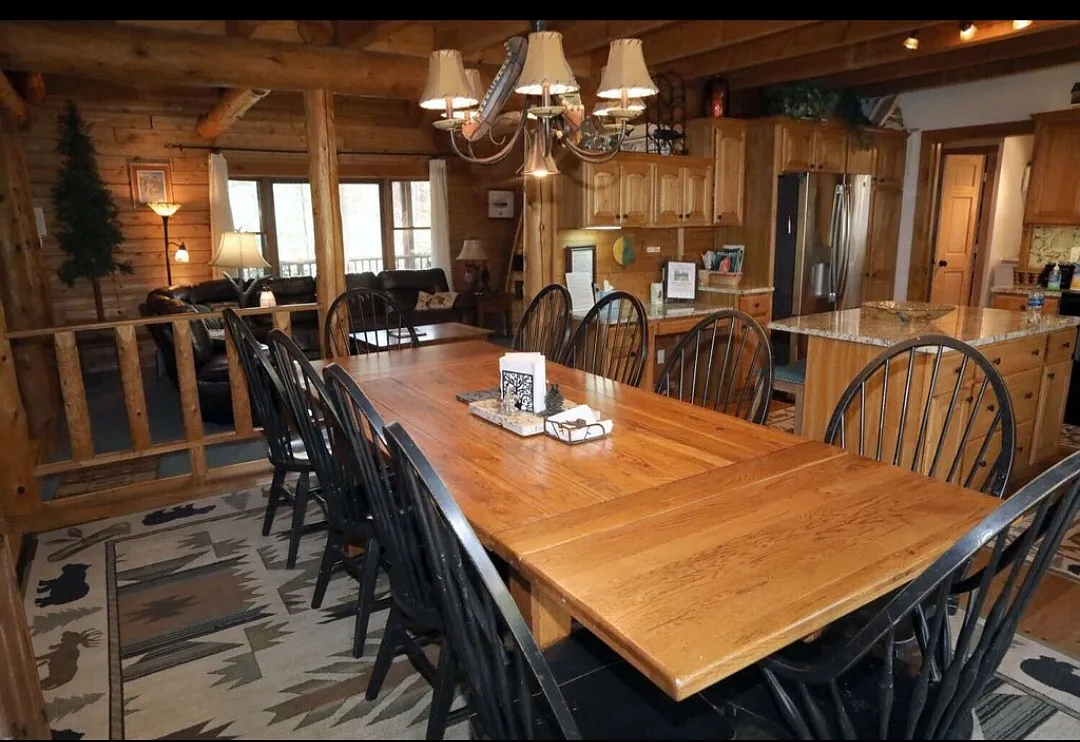 5 bed, 3.5 bath, 3800 sqft, $2,900 — Photo 4