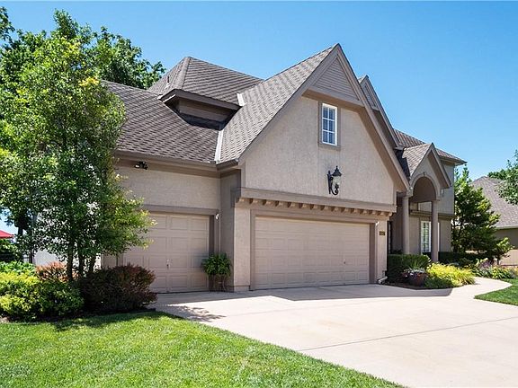 2nd image of 4517 Iron Horse Dr