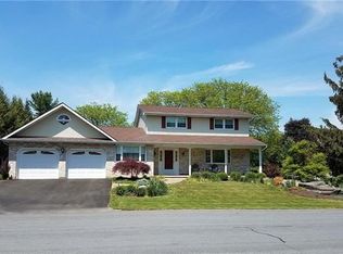 482 Lark St, Nazareth, PA 18064