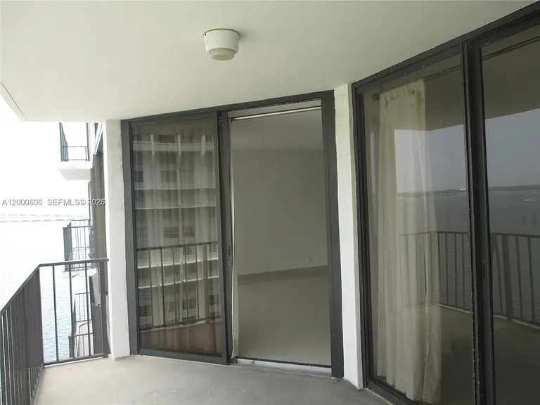 1865 Brickell Ave — Photo 11