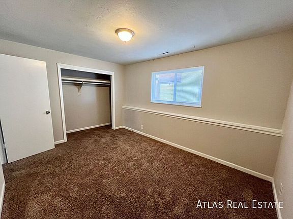 3rd image of 4414 N Chestnut St APT 1