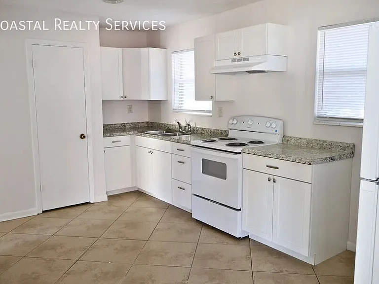 22 Overstreet Dr — Photo 4