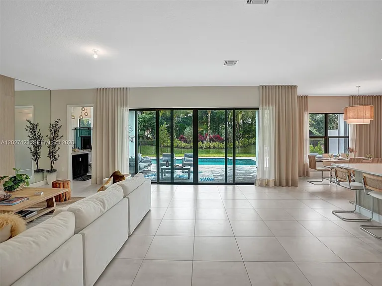 8642 Swinley Forest Way — Photo 39