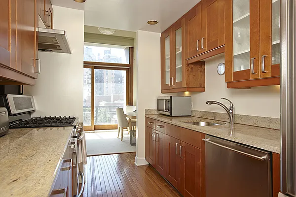 Sold by Stribling | media 15