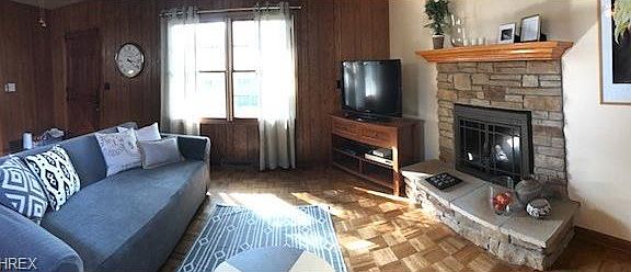 3rd image of 22290 Marleen Dr