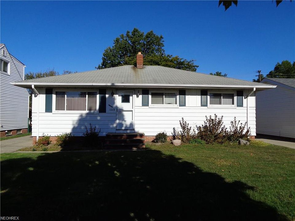 1st image of 26409 Aaron Ave
