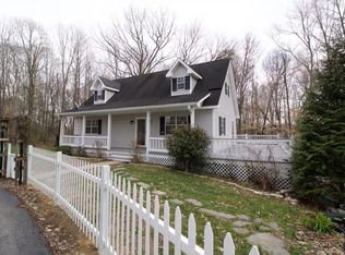 150 Redbud Rd, Red Boiling Springs, TN 37150