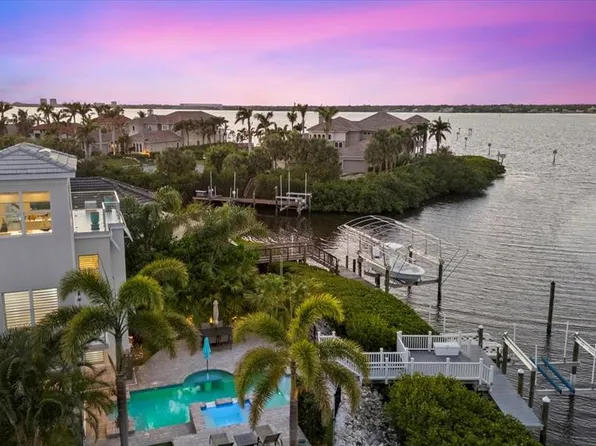 4607 5th Ave NE, Bradenton, FL 34208