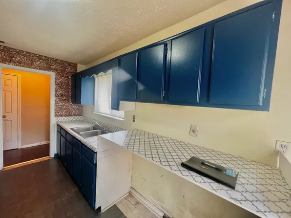 4472 Denise Dr, Decatur, GA 30035