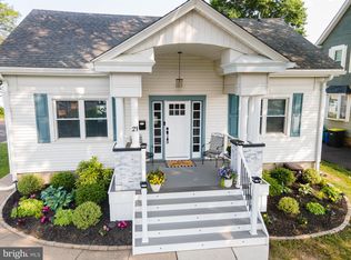 21 Dallas Rd, Willow Grove, PA 19090