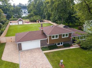 1120 N Phelps Ave, Arlington Heights, IL 60004