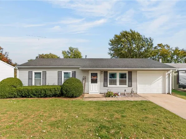 3303 Iroquois Ln, Saint Joseph, MO 64503