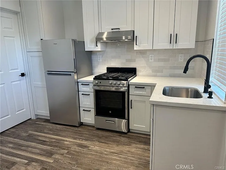 728 Park Ln #2 — Photo 6