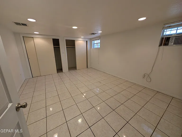 608 Stewart Ct #A — Photo 10