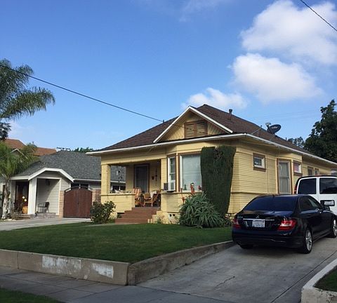 5th image of 1003 E Elk Ave