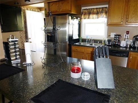 5th image of 2104 Heatherfield Dr