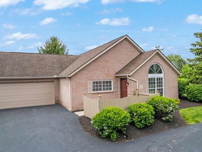2052 Farmbrook Cir N, Grove City, OH, 43123