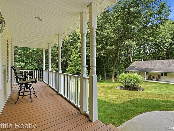 5th image of 3304 E Vienna Rd
