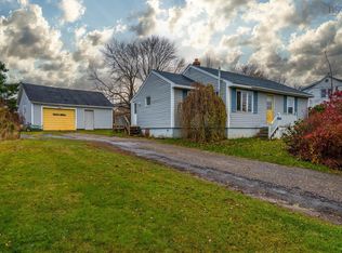13935 Highway 1, Hants Border, NS B0P1P0