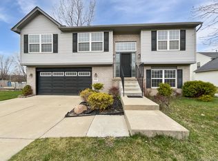 38554 Nottingham Dr, Romulus, MI 48174