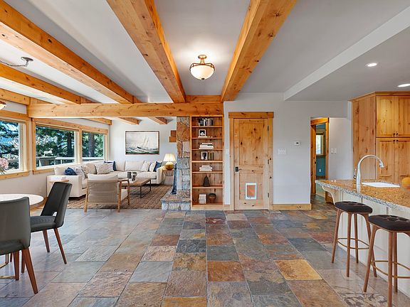 5th image of 12839 Sierra Dr E