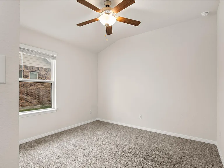 105 Saviano Rd — Photo 12
