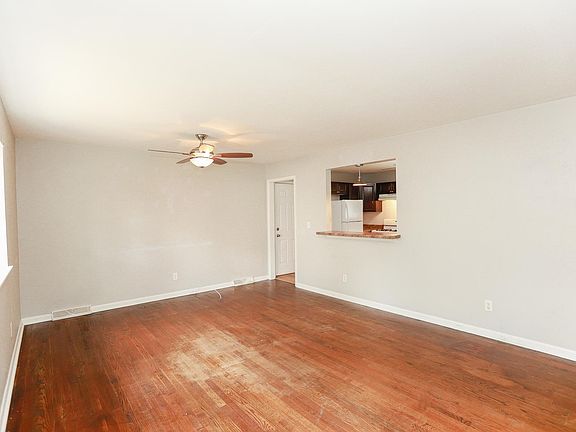 4th image of 9275 Hickory St #B