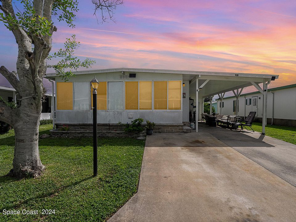 1st image of 921 Wren Cir