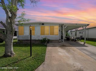 921 Wren Cir, Barefoot Bay, FL 32976
