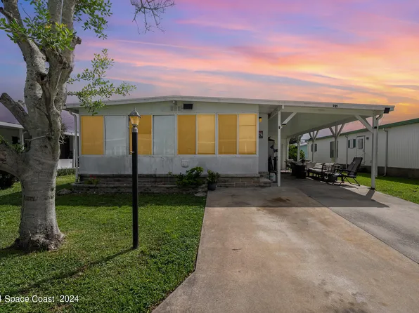 921 Wren Cir, Barefoot Bay, FL 32976