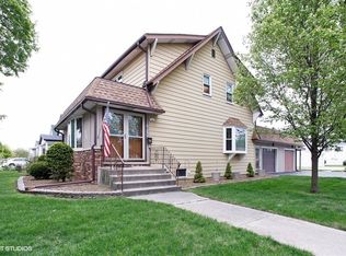 7651 W 66th St, Bedford Park, IL 60501