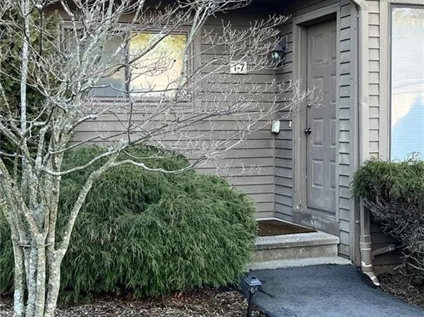 1 Canterbury Court #7, Middletown, CT 06457