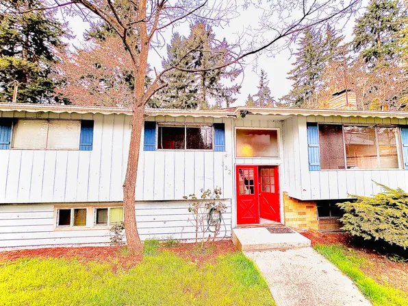 332 NE 175th St, Seattle, WA 98155