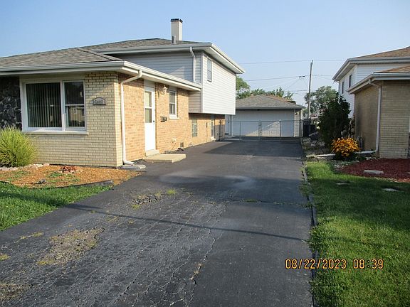 3rd image of 5448 138th Pl