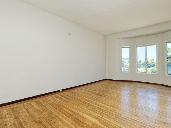 5th image of 848 Vermont St #10