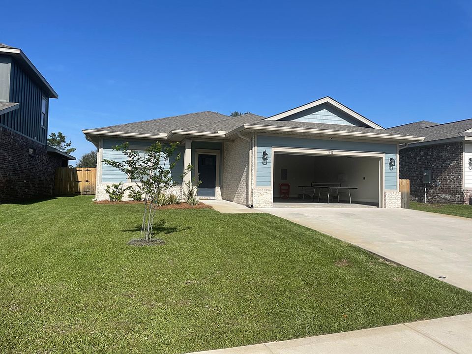 1st image of 1811 Medlin Ct