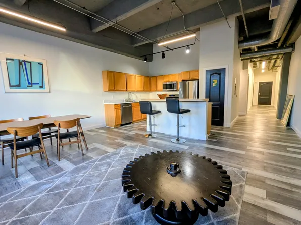 511 N Broad St, Philadelphia, PA