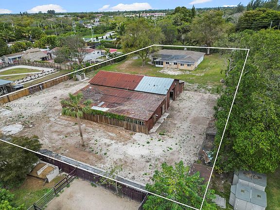 5th image of 12570 SW 45th St