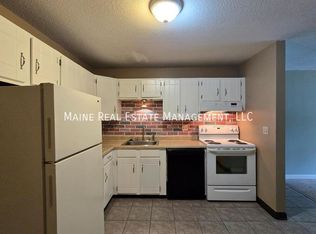 10 Tall Pines Dr APT 16, Lewiston, ME 04240