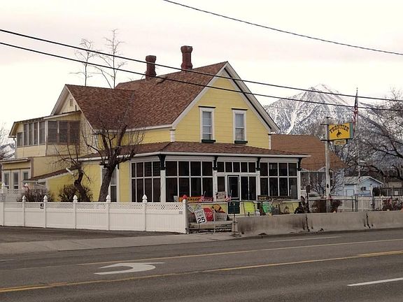2nd image of 1388 N Highway 395