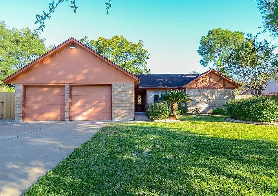 22814 Coriander Dr